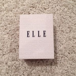 Elle earring and/or necklace box (empty).